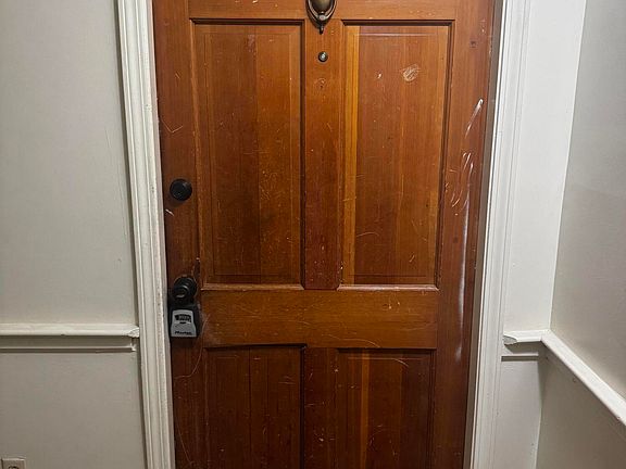 2nd image of 185 Donabrook Ct APT B7