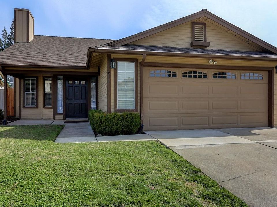 1st image of 611 Carpenter Way