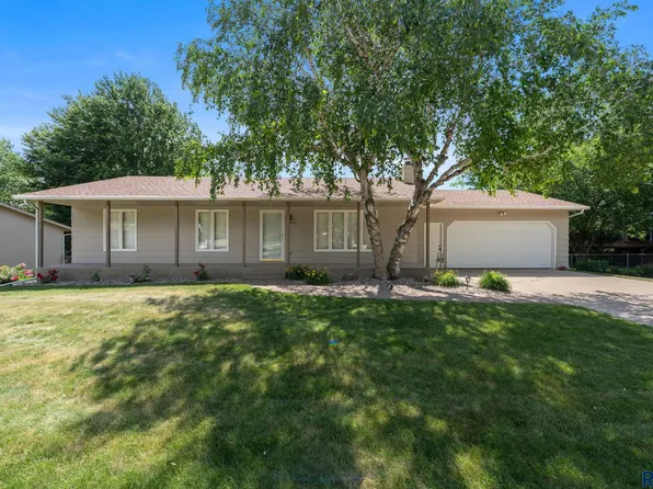 4305 S Highland Ave, Sioux Falls, SD 57103