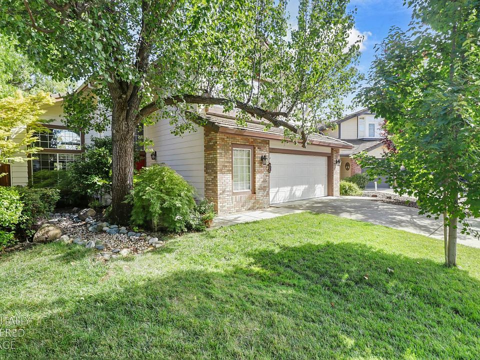 1st image of 2424 Carr Ct
