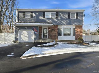 194 Oakdale Bohemia Road, Bohemia, NY 11716