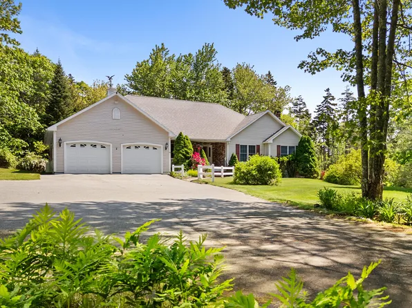 18 Patricia Lane, Saint George, ME 04859
