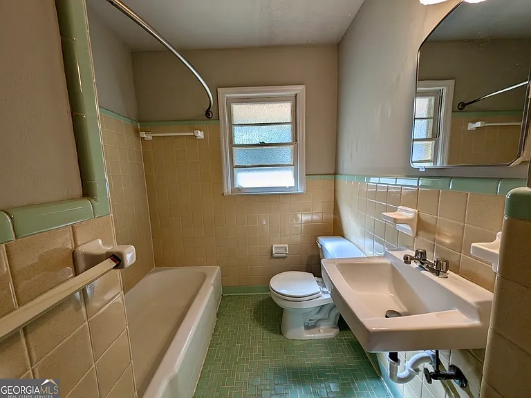 170 Forest Rd — Photo 5