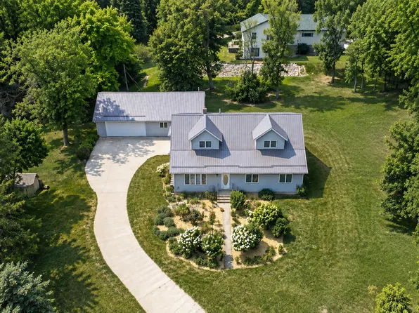 509 W 7th St, Starbuck, MN 56381