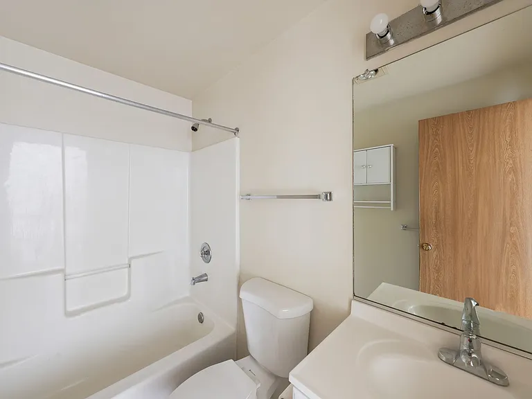 730 SE 8th Ave #C202 — Photo 7