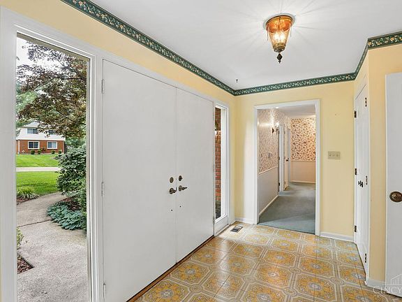 4th image of 11119 Embassy Dr