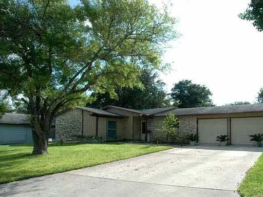 1st image of 12705 MOSS HOLLOW