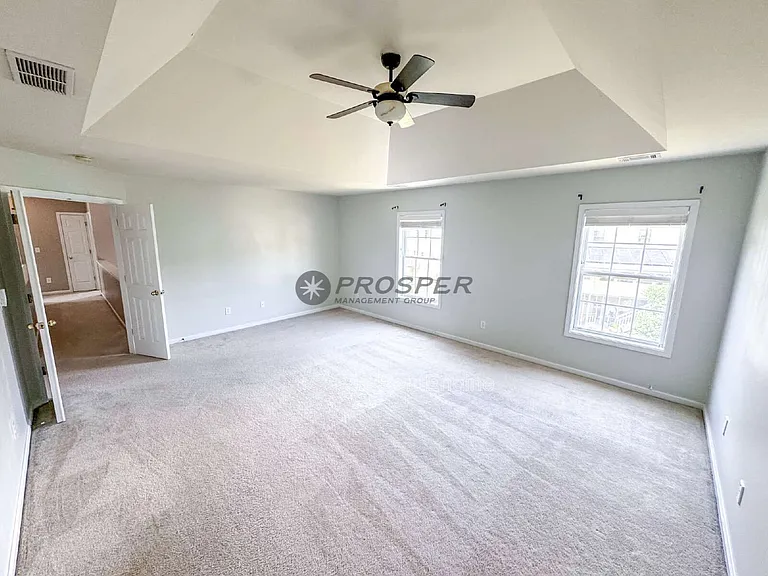 4 Bellflower Ct — Photo 13