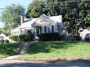110 Creston Rd, Stratford, CT 06614