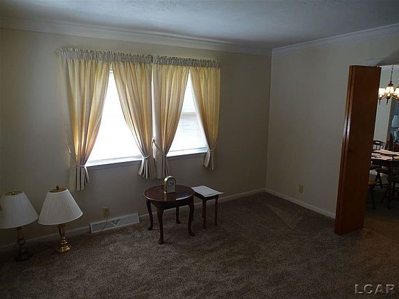 4th image of 8936 Carleton Rd
