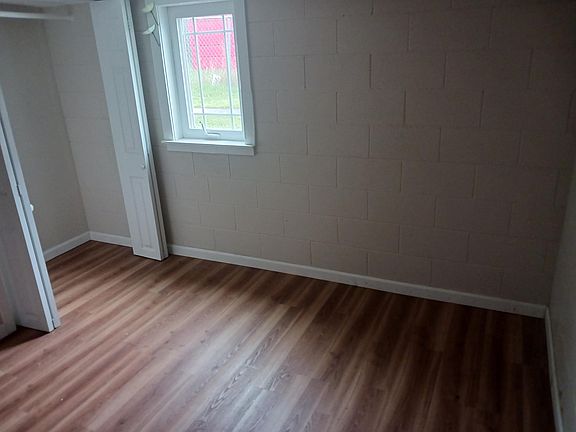 5th image of 6645 S Puget Sound Ave