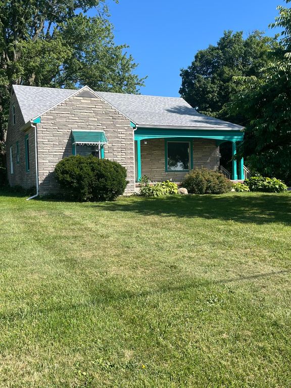 Real estate listing image