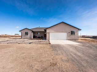 1674 N Calle Rosa Dr, Pueblo West, CO 81007