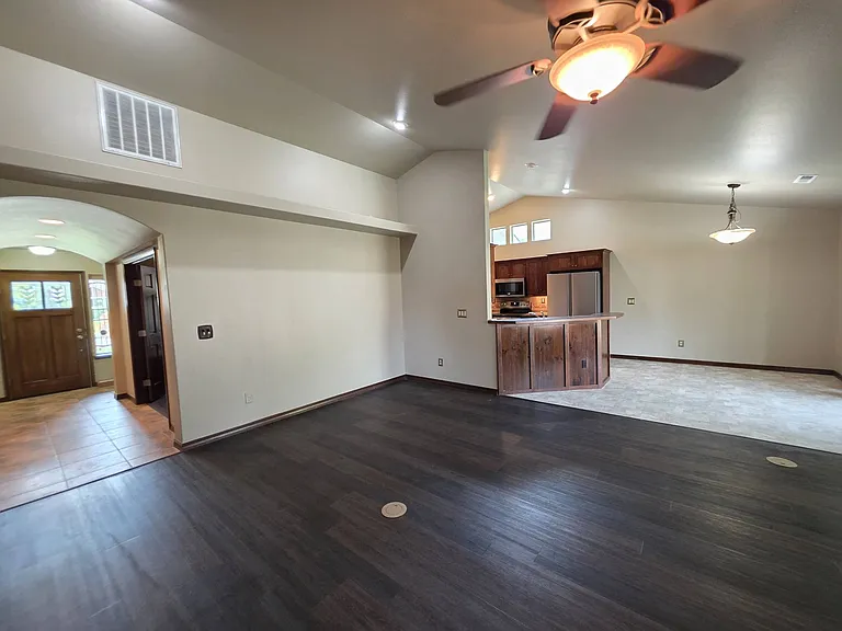 1523 Sacajawea Ave — Photo 14