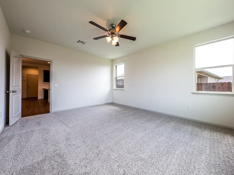 16809 Aventura Ave — Photo 28