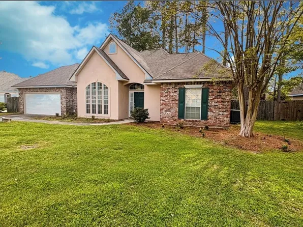 215 Bamboo Dr, Covington, LA 70433