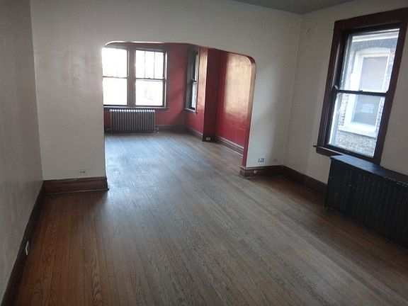 3rd image of 5307 W 22nd Pl