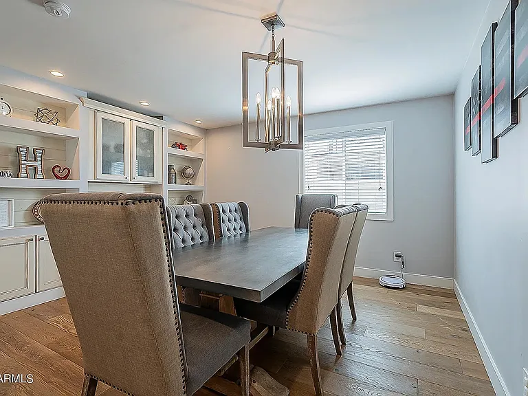 2318 N 37th Way — Photo 13