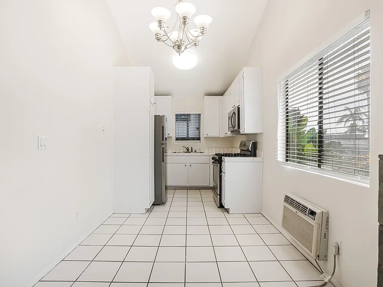 3620 Jasmine Ave — Photo 7