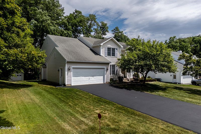 4th image of 31 Dorsman Drive