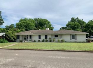 1203 E Elm St, Hillsboro, TX 76645