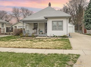 6328 X St, Lincoln, NE 68505
