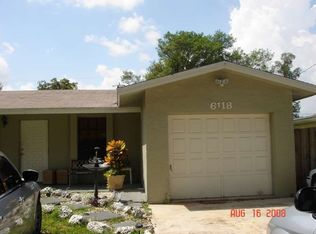 6118 Hayes St, Hollywood, FL 33024