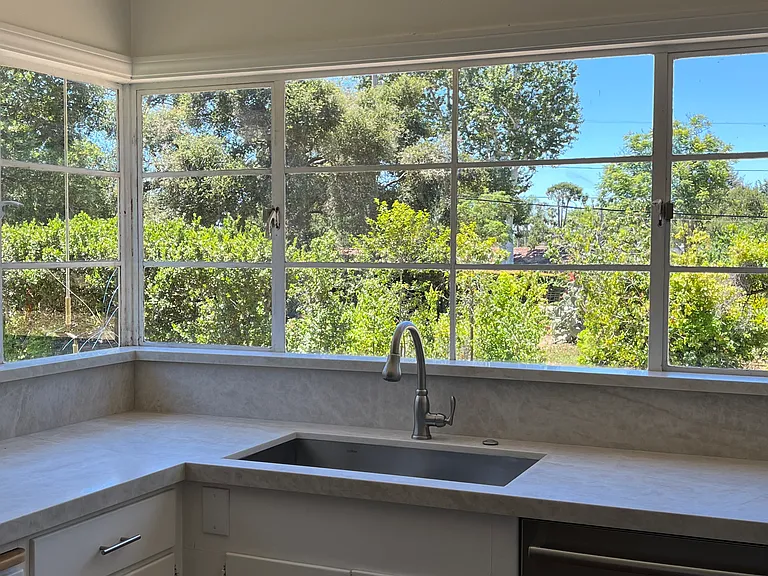2765 Las Encinas Rd — Photo 2