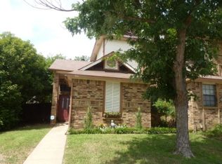 728 Bordeaux Dr, Euless, TX 76039