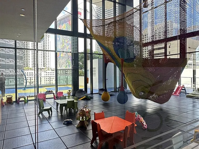 1010 Brickell Ave #2707 — Photo 15