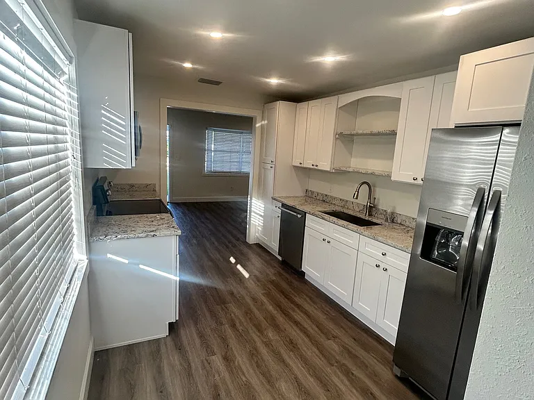 3609 E Royal Palm Cir — Photo 8