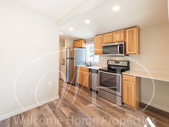 4th image of 205 Woodland Ave #24