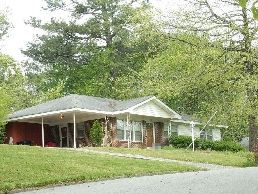 2nd image of 4339 Edinburgh Way