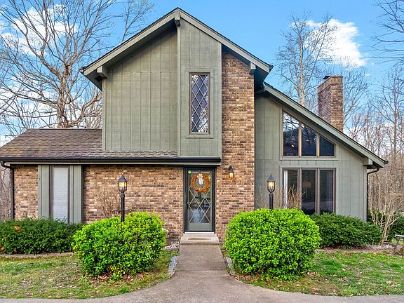 4th image of 1149 Whispering Heights Dr