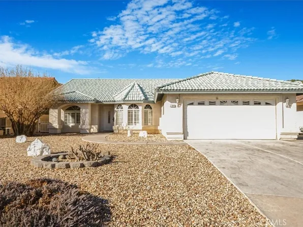 27994 Hummingbird Ln, Helendale, CA 92342