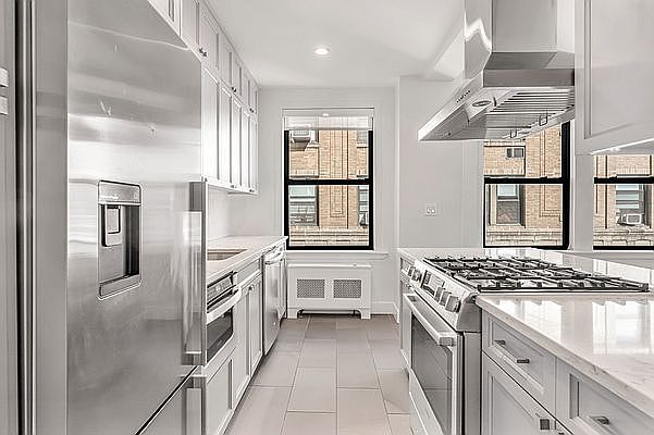 1st image of 12 E 86th St #15C