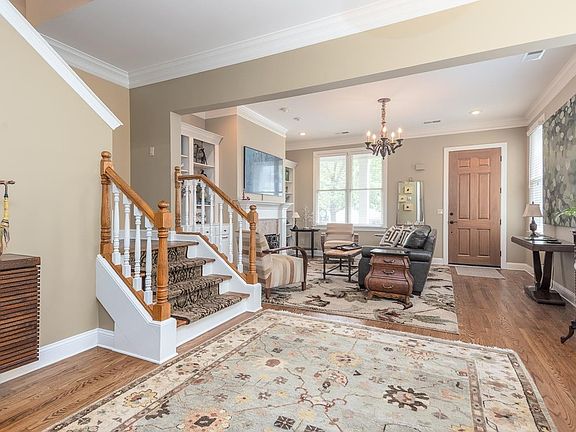 4th image of 947 River Landing Dr