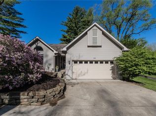 930 Terrace Lake Rd, Columbus, IN 47201