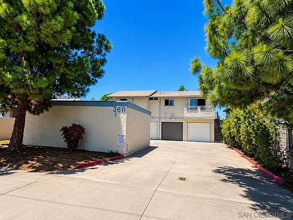 2nd image of 360 Claydelle Ave