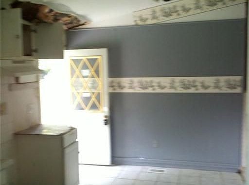 4th image of 841 Almond Ave