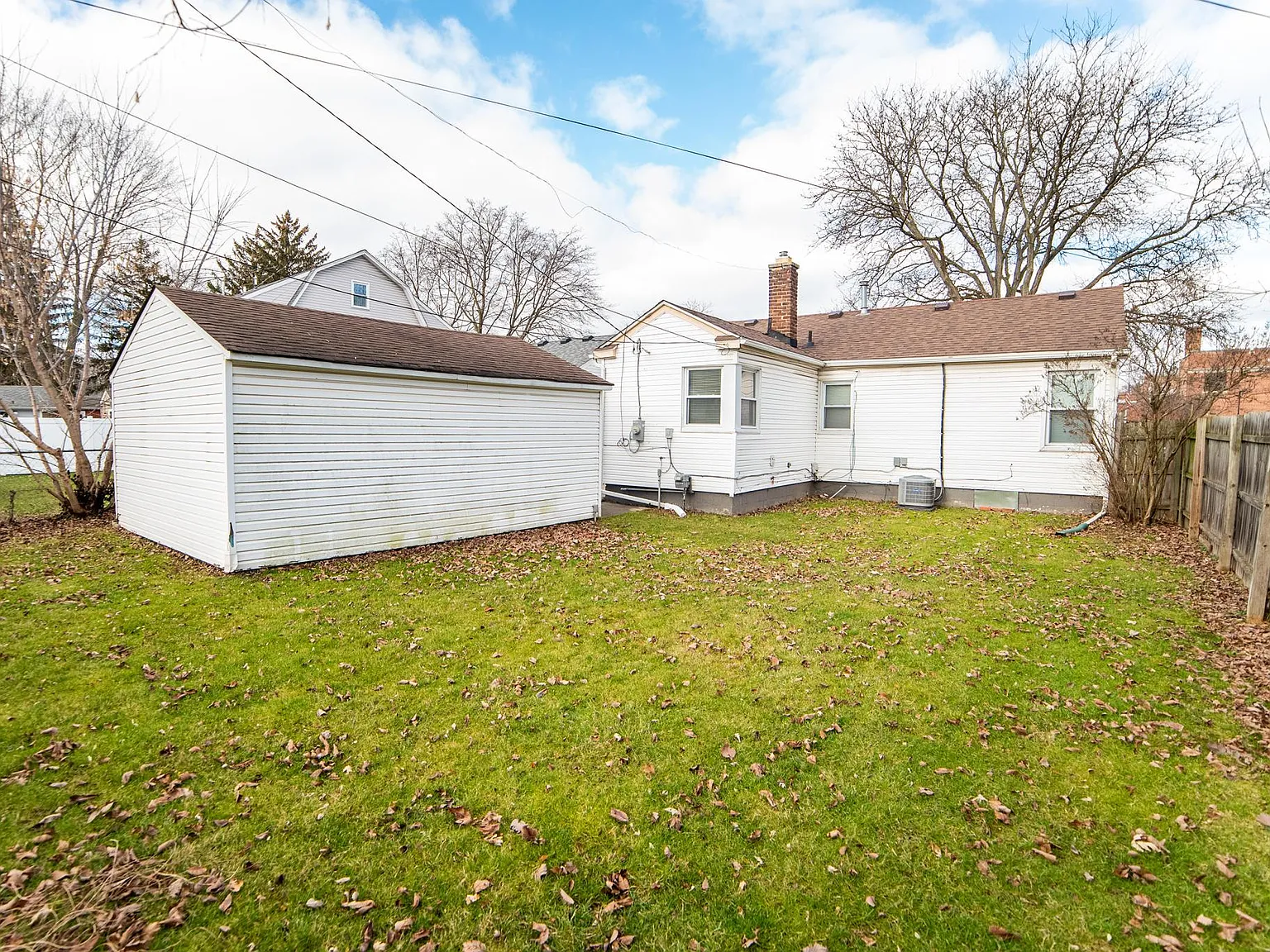 2 bed, 874 sqft, $1,700 — Photo 3