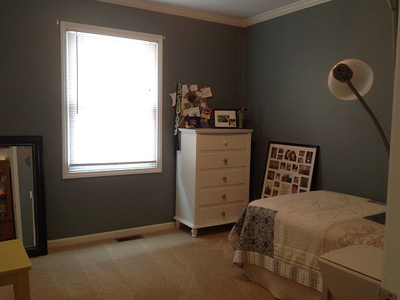 3rd image of 8942 Point Charities Ave