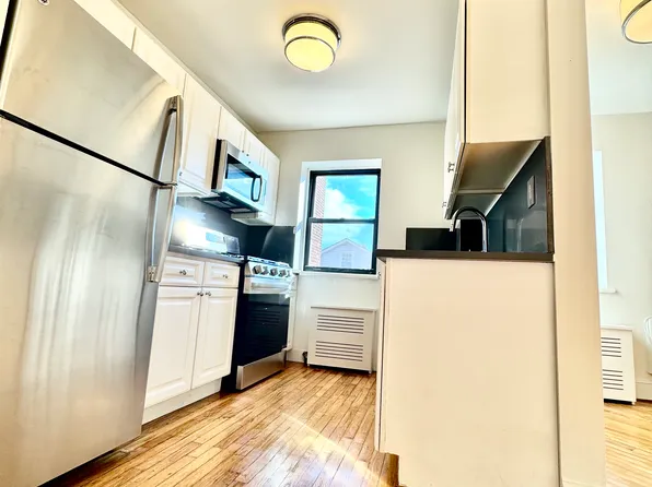 (undisclosed Address), Bayside, NY 11361