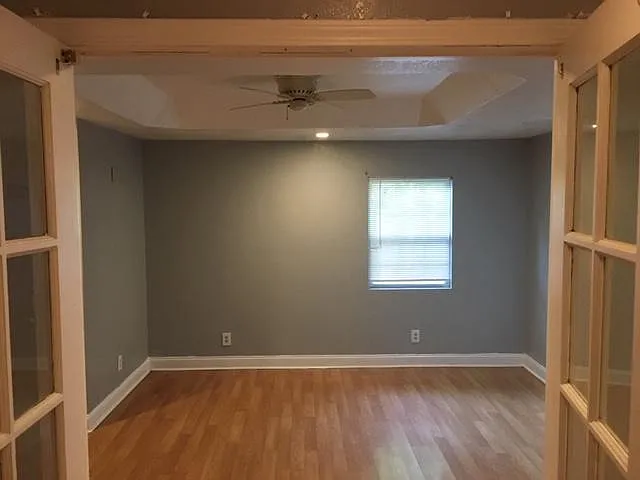 master bed- king size