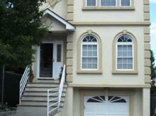 17 Orchard Ave, Staten Island, NY 10307