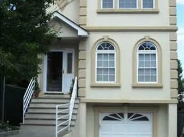 17 Orchard Ave, Staten Island, NY 10307
