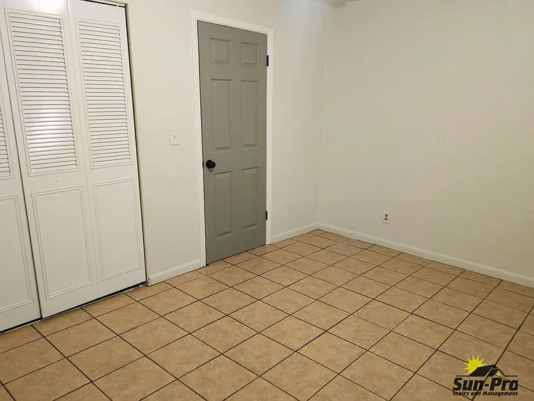 715 Georgia St #1 — Photo 11
