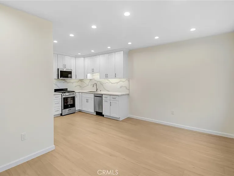 1013 E Angeleno Ave — Photo 6