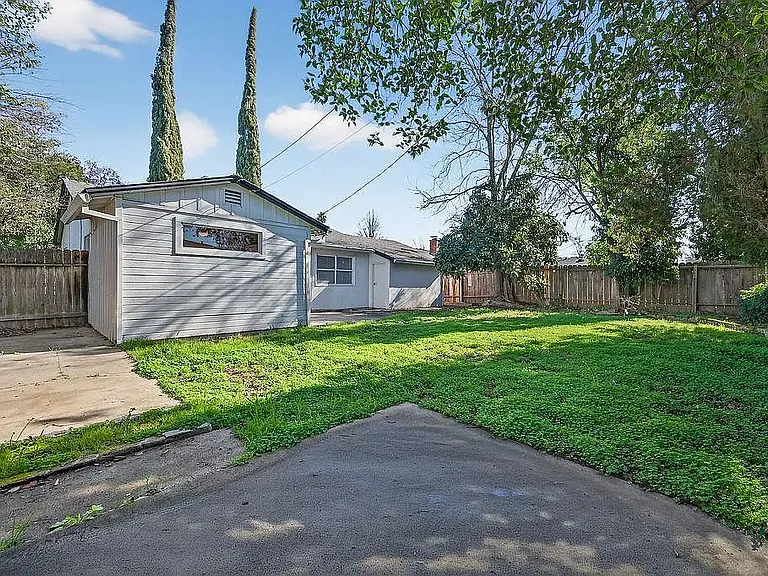 3308 Windsor Dr — Photo 13