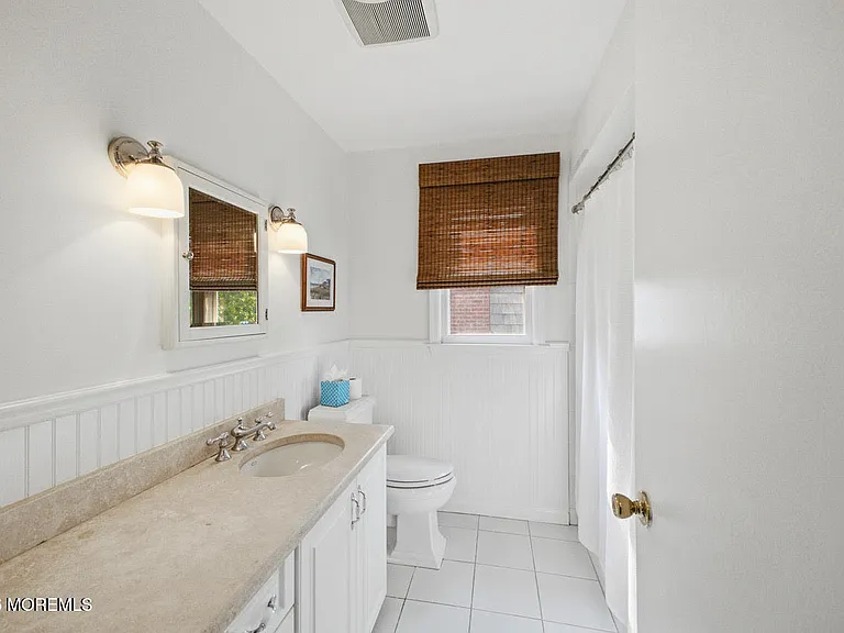 145 Osborne Ave — Photo 17